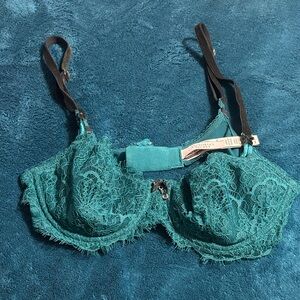 Victoria's Secret Dream Angels Wicked Unlined Lace Balconette Bra